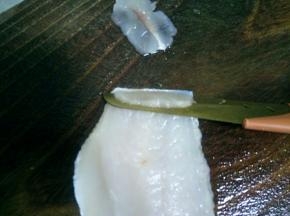 用刀子一片一片的片成薄片