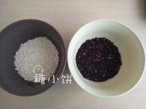 普通糯米和血糯米（黑糯米），血糯不是普通的黑米，口感比较有粘性