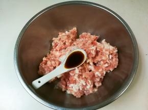 放两勺生抽