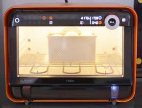 烤箱下层，170度烤40分钟左右。上表面上色了注意及时盖锡纸。