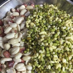 花生和绿豆可提前一晚浸泡。