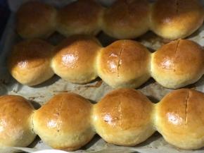 香喷喷的五谷豆浆杨梅酱包就做好了