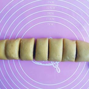 切成均匀小段。