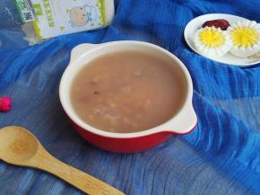 7、软糯的米粥煮好啦。