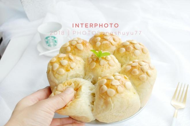 皇冠杏仁面包