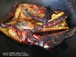 腊鸭一只，冲洗一下