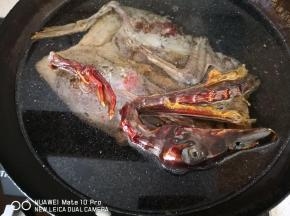 用温水浸泡几分钟