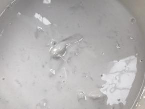 开大火烧开，边不停地搅拌