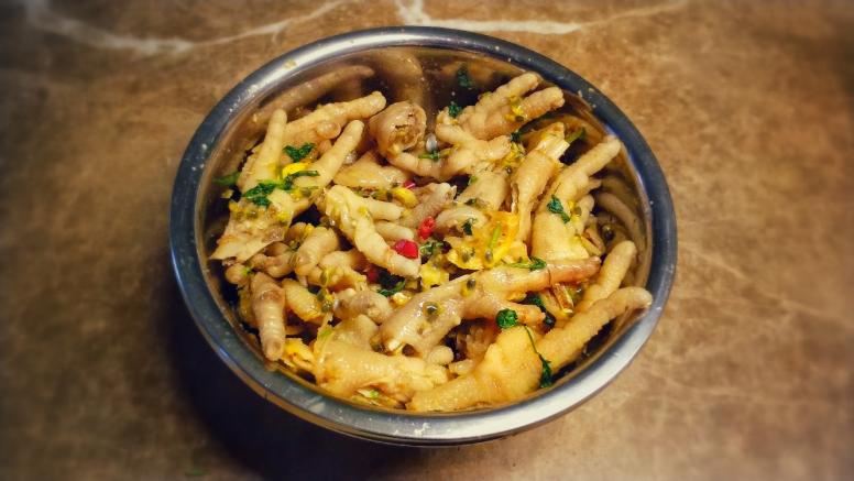 网红百香果柠檬鸡脚