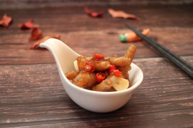 冰镇蒜辣浸鸡爪