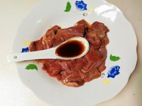 放一勺生抽