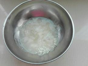 提前制作汤种，汤种材料混合即可