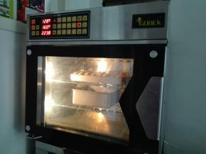 我用的是高比克风炉，设置温度160度，时间22分钟（具体时间温度根据自家烤箱灵活操作）