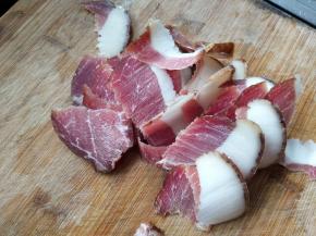 腊肉切片