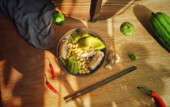 成品，汤汁鲜美，苦瓜略带苦味，但回味清爽甘甜