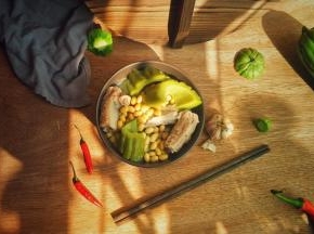 成品，汤汁鲜美，苦瓜略带苦味，但回味清爽甘甜