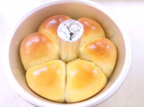 入烤箱烤20分钟，出炉拿出来降温