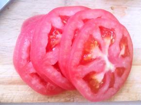 西红柿切片，之后再对切两半
