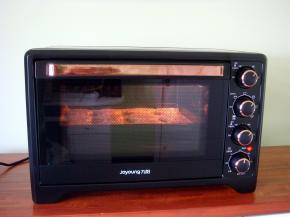 烤20分钟，最后几分钟观察颜色，烤到喜欢的程度即可。