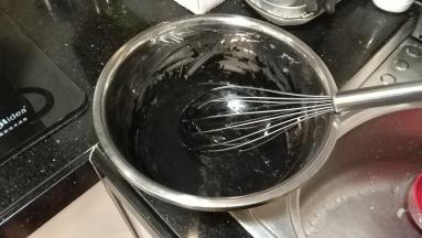 拌均匀至滑润状态