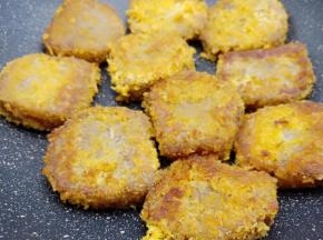 煎至碱水粽两面金黄即可出锅。