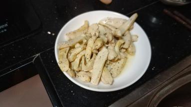 盛起鸡胸肉