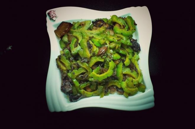 橄榄菜炒苦瓜