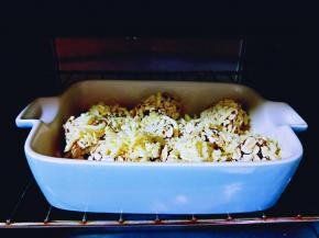 入烤箱中层，190度烤15分钟即可。