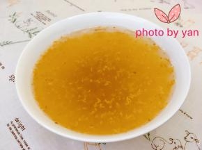 桂花液：糖桂花+凉白开搅匀，加入泡软的吉利丁片，放锅里加热至吉利丁片融化，放凉备用。