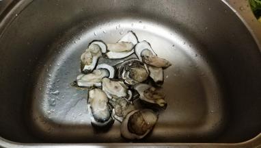 生蚝开盖
