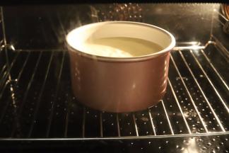 烤箱预热150度，上下火中下层48分钟