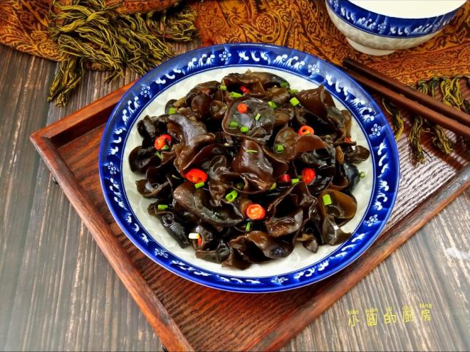 凉拌黑木耳