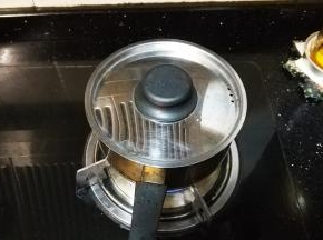 大火烧开后转小火烧