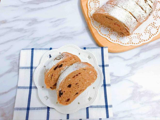 无糖低脂果干全麦面包