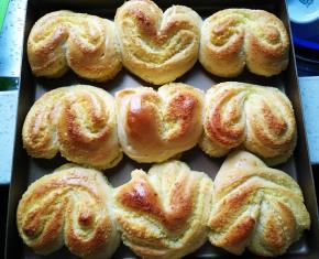 上色均匀后即可出炉冷却