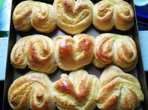 上色均匀后即可出炉冷却