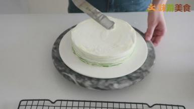 将边缘和表面抹平即可