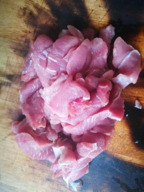 纯瘦肉洗净切条