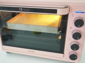 150度中层上下火，烘烤20分钟左右