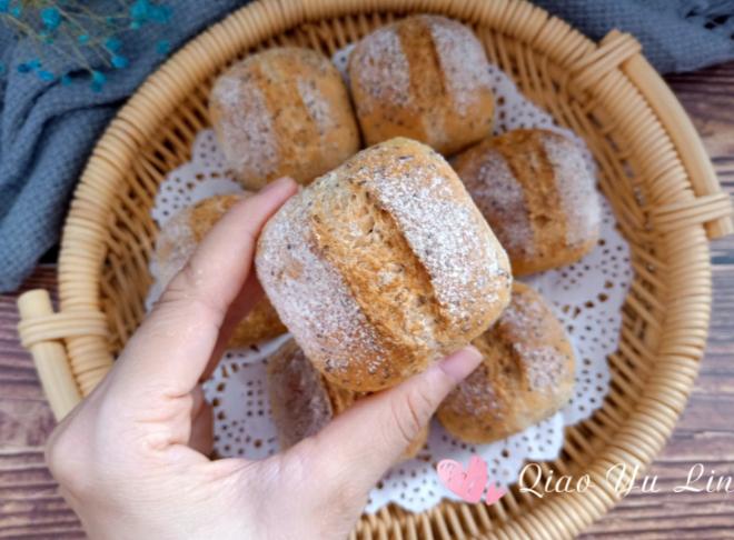 奇亚籽全麦小面包