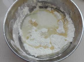 水油皮所有材料混合
　　　