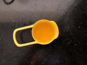 7、黄油隔热水融化。