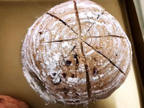 用锋利的刀片割成你喜欢的样子