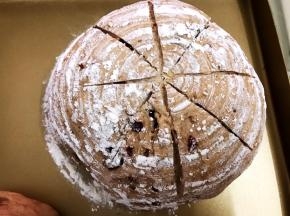 用锋利的刀片割成你喜欢的样子