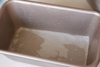 模具提前做好防粘准备