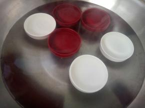 瓶盖也煮一下。