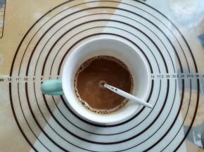 30克的咖啡加90克的热水调成浓一点的咖啡