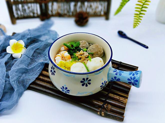 味道鲜美的三鲜丸子汤