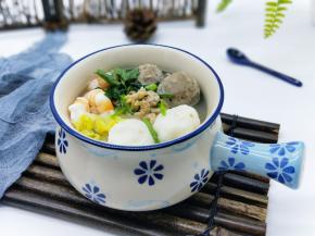 近看，好吃又好喝。