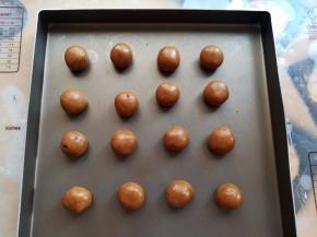 面团平均分成16个